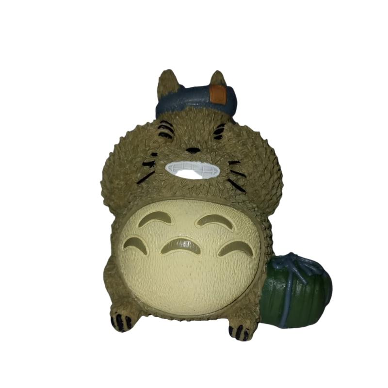 Figura Totoro PT Studio Ghibli Anime tapando sus ojos