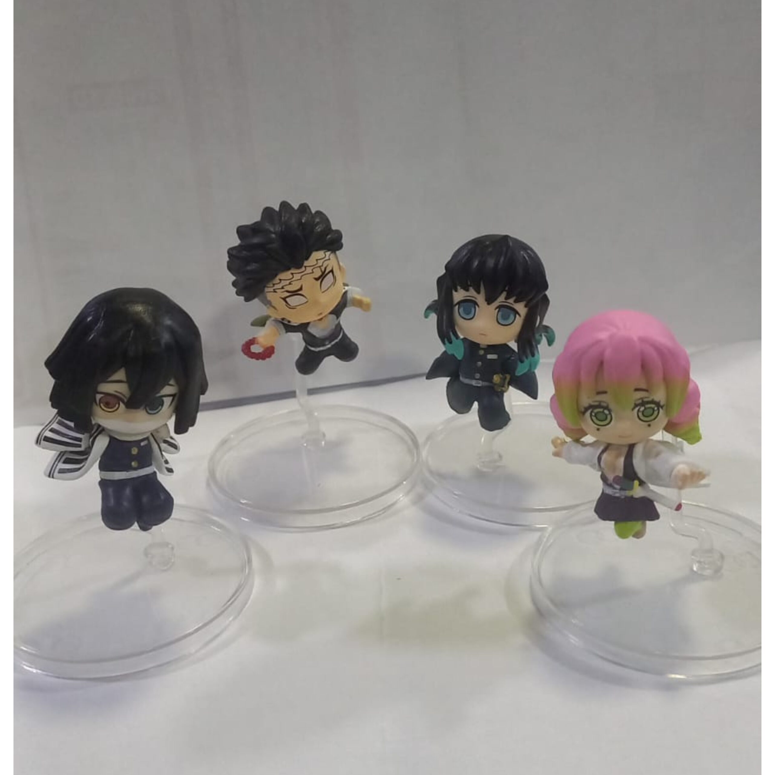 Set x4 Figuras Himejima, Tokito, Mitsuri, e Iguro PT Kimetsu No Yaiba Anime Pequeñas